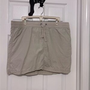 Sonoma Women's Light Khaki Skort